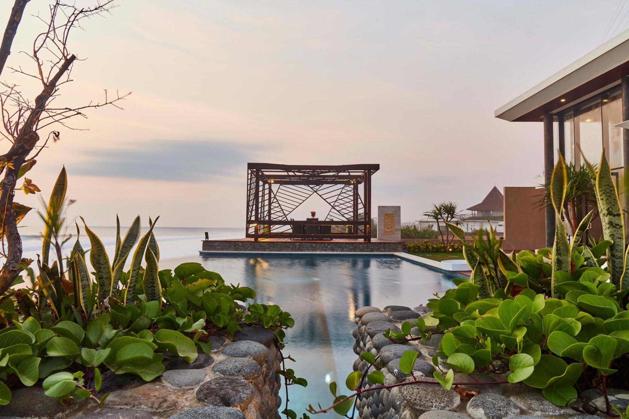 Abian Kapas Beach House Selemadeg エクステリア 写真