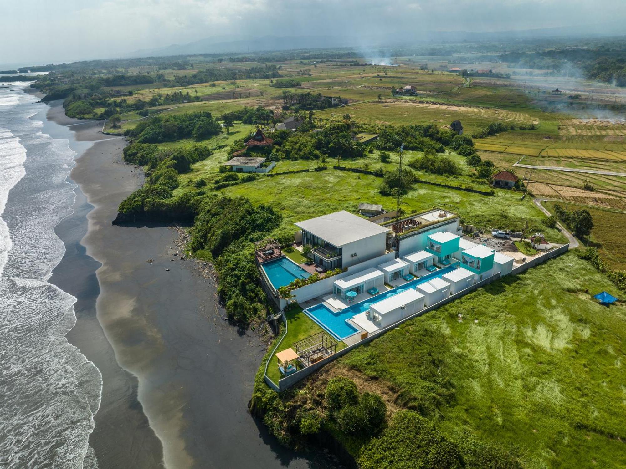 Abian Kapas Beach House Selemadeg エクステリア 写真