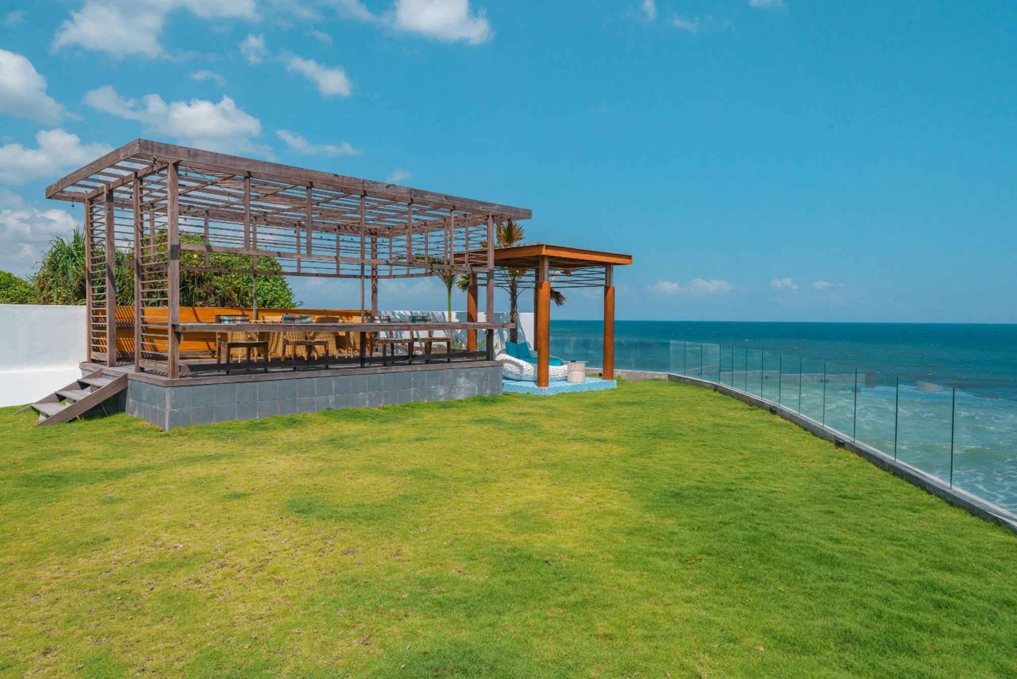 Abian Kapas Beach House Selemadeg エクステリア 写真